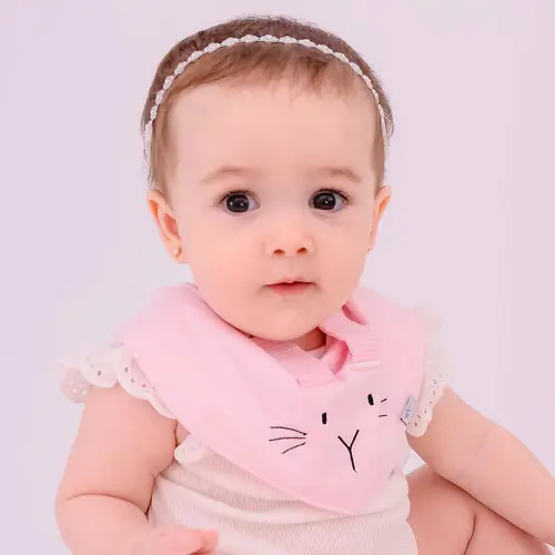BABADOR BANDANA TEMA COELHA ZIP TOYS COR ROSA 